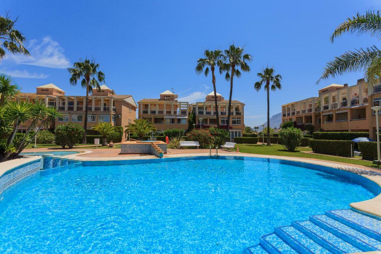 Apartamento playa con piscina y terraza en urbanizacion de lujo Dénia Exterior foto